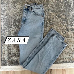 ZARA | Split hem highwaisted jeans